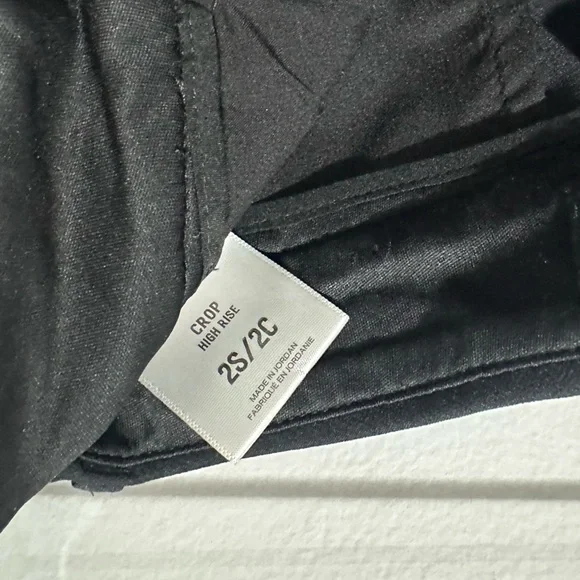 💕4 for $12 Sale!💕 Cropped High Rise Express Pants - Picture 2 of 3